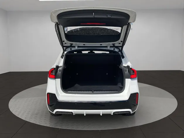 BMW X1 23i xDrive paddles