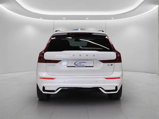 VOLVO XC60 2.0 B5 MH Ultra Dark AWD