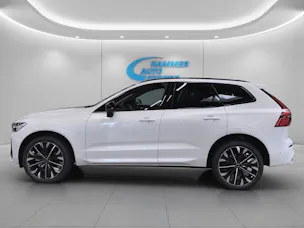 VOLVO XC60 2.0 B5 MH Ultra Dark AWD