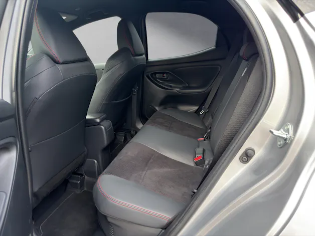 Toyota Yaris 1.5 VVT-i HSD GR Sport