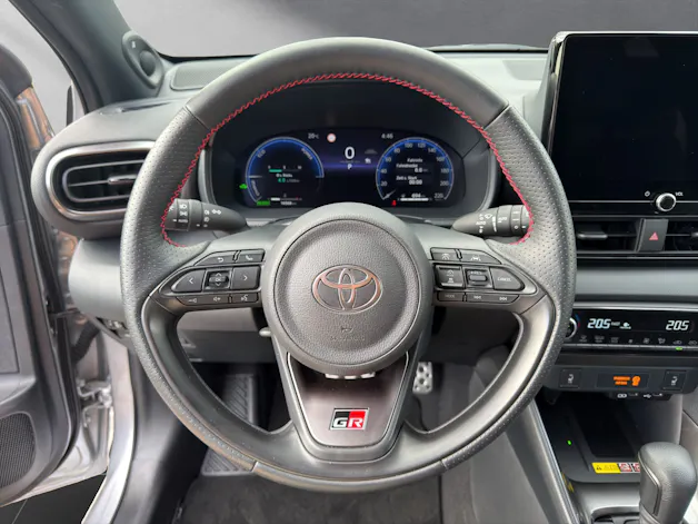 Toyota Yaris 1.5 VVT-i HSD GR Sport