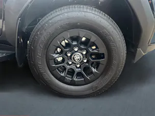 Toyota Hilux Double Cab.-Pick-up 2.8 D-4D MHEV 204 Advanced