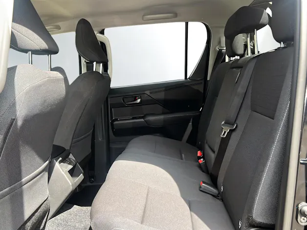 Toyota Hilux Double Cab.-Pick-up 2.8 D-4D MHEV 204 Advanced