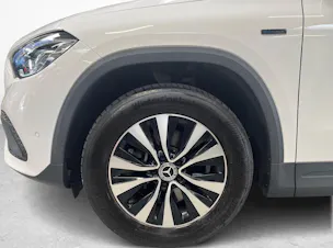 MERCEDES-BENZ GLA 250 e Style