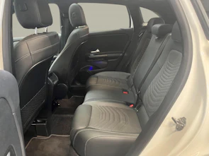 Fahrzeugbild MERCEDES-BENZ GLA 250 e Style