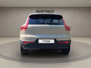 VOLVO XC40 2.0 B3 MH Plus Dark