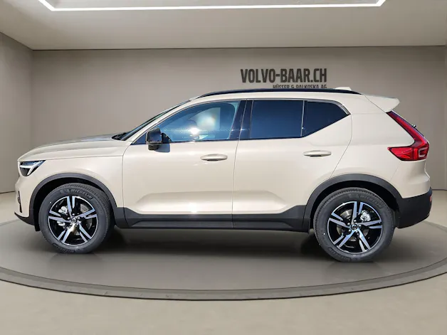 VOLVO XC40 2.0 B3 MH Plus Dark