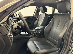 https://vehicle.imgix.net/4443672/08d3e45f-b3aa-4fb0-ac8e-9b78b09db084.jpg