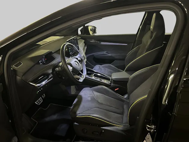 SKODA Enyaq RS 4x4 AHK
