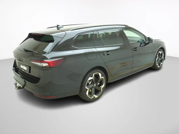 SKODA Superb 2.0 TDI Sportline 4x4 DSG