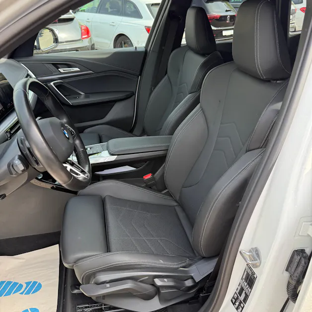 BMW X1 xDrive 20d 48V M Sport *PANORAMA-DACH / ANHÄNGERKUPPLUNG / CH-FAHRZEUG*