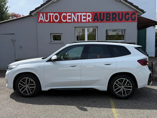 BMW X1 xDrive 20d 48V M Sport *PANORAMA-DACH / ANHÄNGERKUPPLUNG / CH-FAHRZEUG*