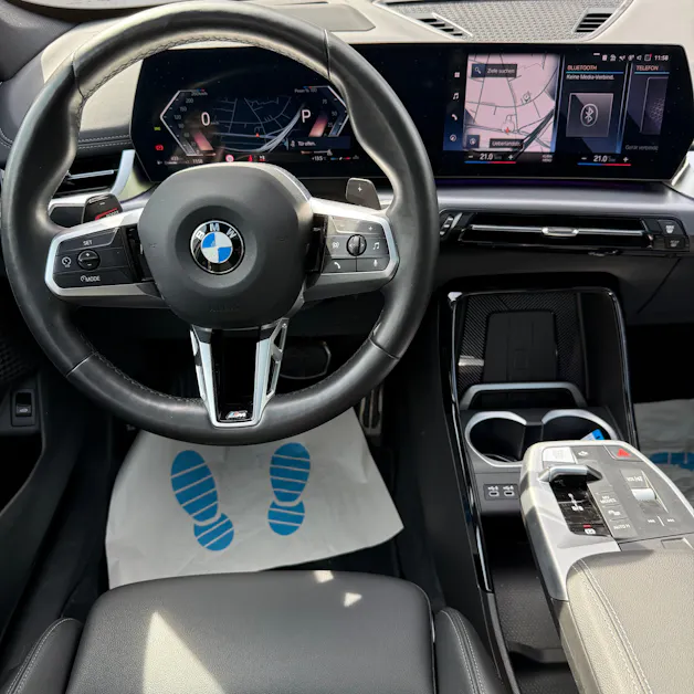 BMW X1 xDrive 20d 48V M Sport *PANORAMA-DACH / ANHÄNGERKUPPLUNG / CH-FAHRZEUG*