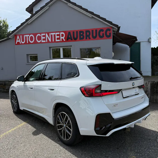 BMW X1 xDrive 20d 48V M Sport *PANORAMA-DACH / ANHÄNGERKUPPLUNG / CH-FAHRZEUG*