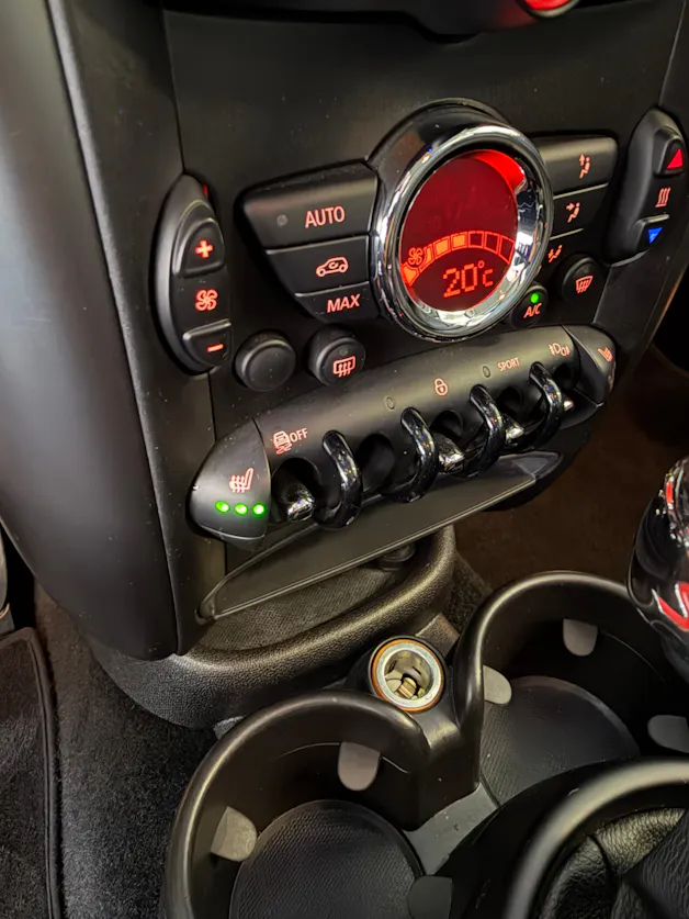 MINI Countryman Cooper SD ALL4 Steptronic Snowhill | CH Fahrzeug | Chili | Wired | Xenon | NAVI |