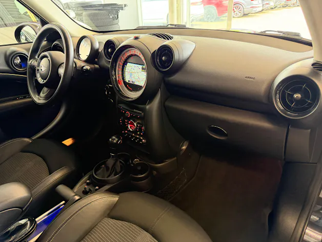 MINI Countryman Cooper SD ALL4 Steptronic Snowhill | CH Fahrzeug | Chili | Wired | Xenon | NAVI |