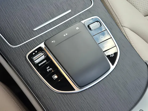 MERCEDES-BENZ GLC 300 e 4Matic 9G-Tronic
