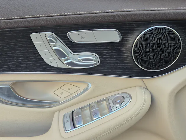 MERCEDES-BENZ GLC 300 e 4Matic 9G-Tronic