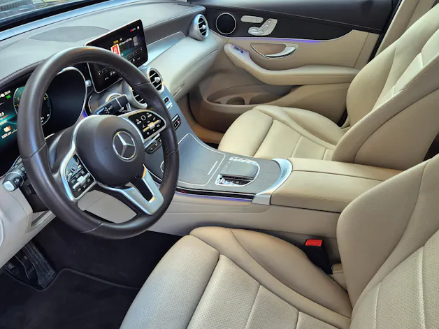 MERCEDES-BENZ GLC 300 e 4Matic 9G-Tronic