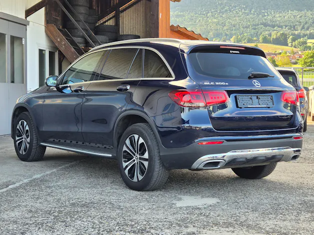 MERCEDES-BENZ GLC 300 e 4Matic 9G-Tronic
