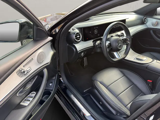 MERCEDES-BENZ E-Klasse S213 Kombi E 220 d AMG Line 4matic