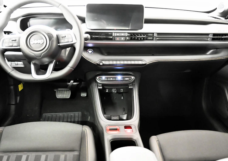 image du véhicule JEEP AVENGER