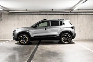 JEEP Avenger 1.2 MHEV 85th Anniversary 4xe