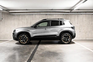 image du véhicule JEEP Avenger 1.2 MHEV 85th Anniversary 4xe