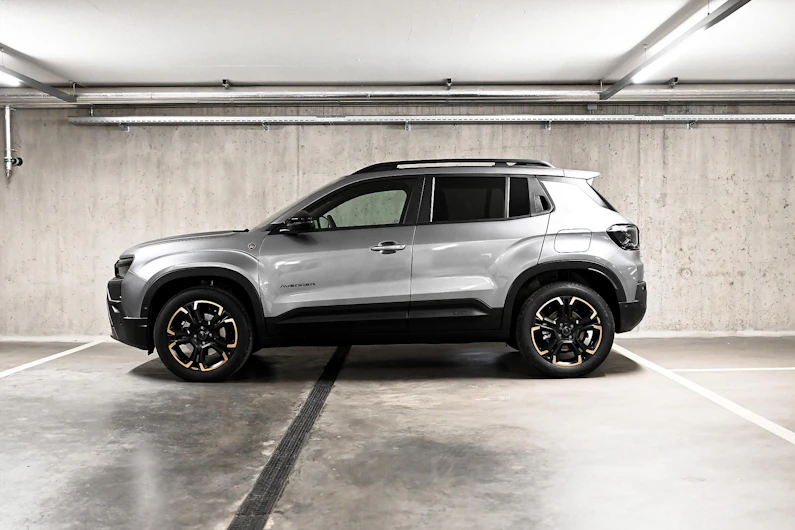 image du véhicule JEEP AVENGER