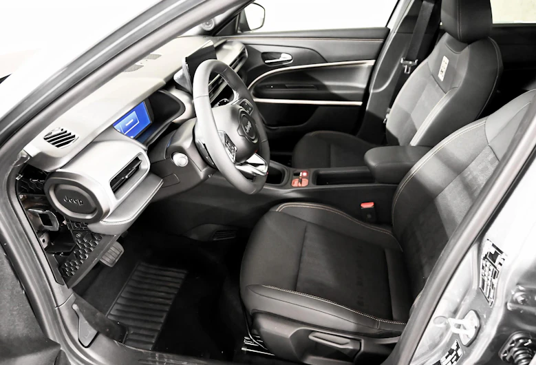 image du véhicule JEEP AVENGER