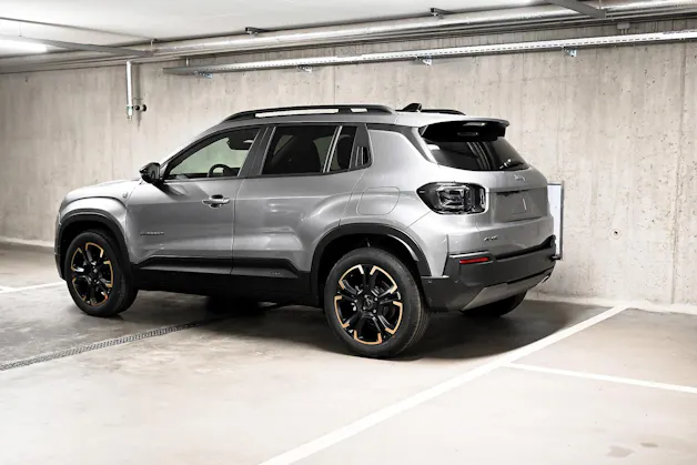 JEEP Avenger 1.2 MHEV 85th Anniversary 4xe