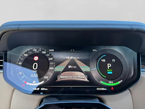 https://vehicle.imgix.net/4444104/ad046414-5749-459f-9a81-2ba07e7ab17d.jpg