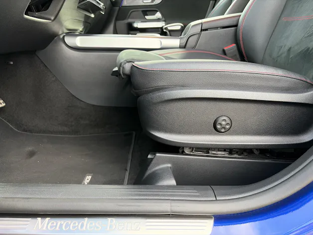 MERCEDES-BENZ GLB 250 AMG Line 4matic