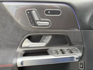 MERCEDES-BENZ GLB 250 AMG Line 4matic