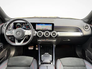 image du véhicule MERCEDES-BENZ GLB 250 AMG Line 4matic