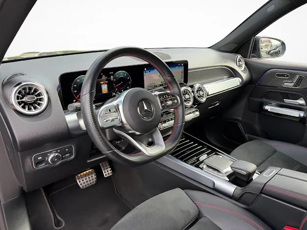 MERCEDES-BENZ GLB 250 AMG Line 4matic