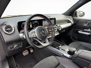 image du véhicule MERCEDES-BENZ GLB 250 AMG Line 4matic