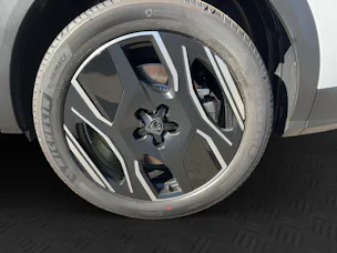 PEUGEOT 5008 1.6 PHEV 225 GT Exclusive