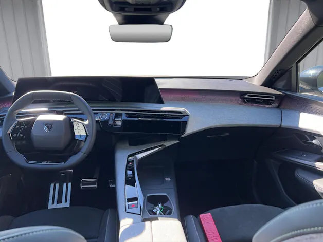 PEUGEOT 5008 1.6 PHEV 225 GT Exclusive