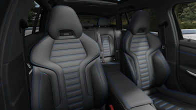 https://vehicle.imgix.net/4444190/c3c5057b-920f-493f-8116-df9c16838062.jpg