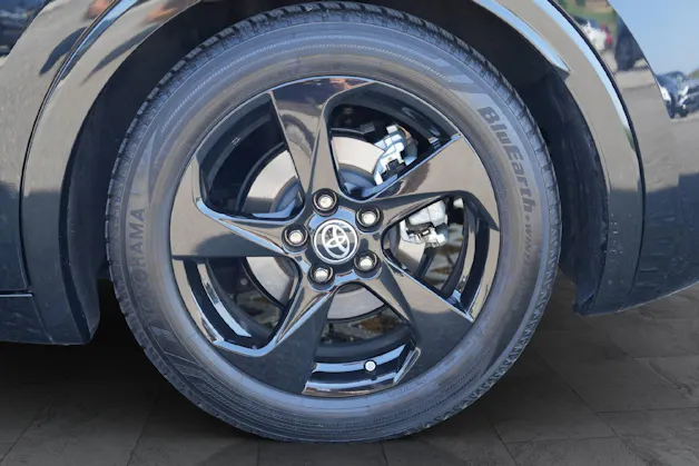 Toyota Prius 2.0 Plug-In-Hybrid Premium