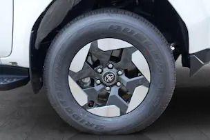 Toyota Hilux Double Cab.-Pick-up 59KWh Comfort