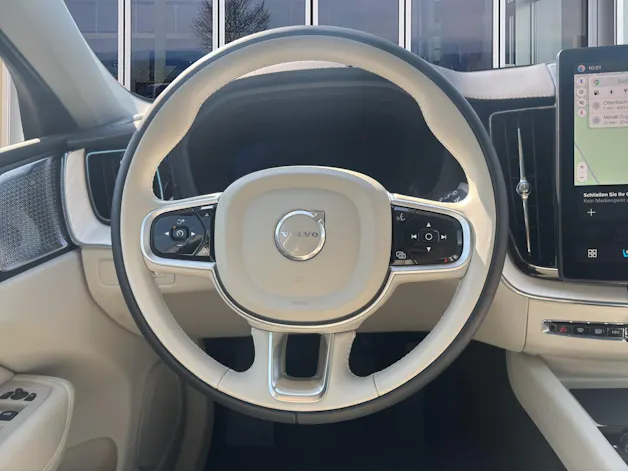 VOLVO XC60 2.0 T8 TE Ultra Dark eAWD
