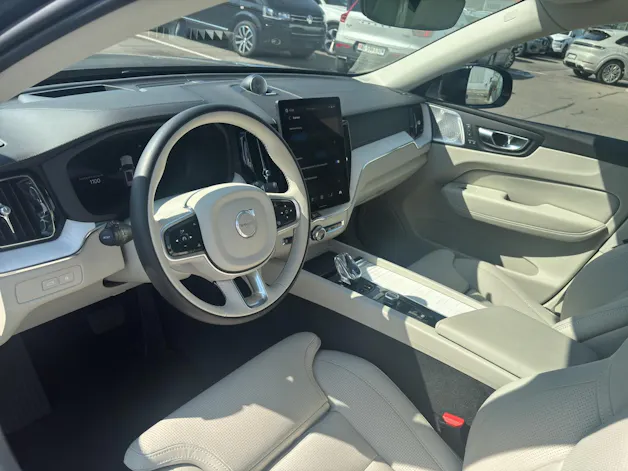 VOLVO XC60 2.0 T8 TE Ultra Dark eAWD