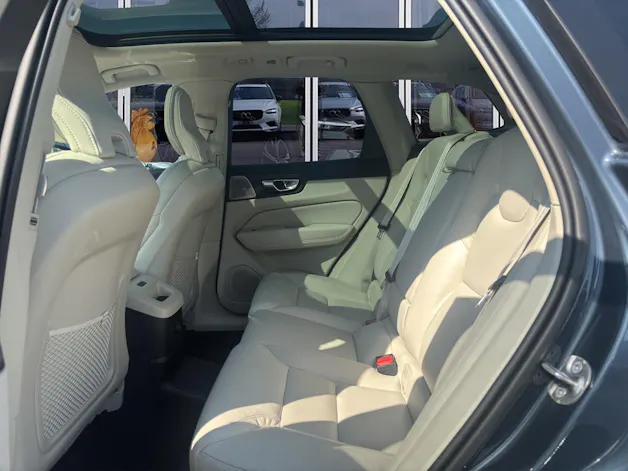 VOLVO XC60 2.0 T8 TE Ultra Dark eAWD