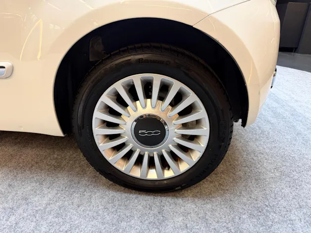 FIAT 500 1.2 Lounge Dual.
