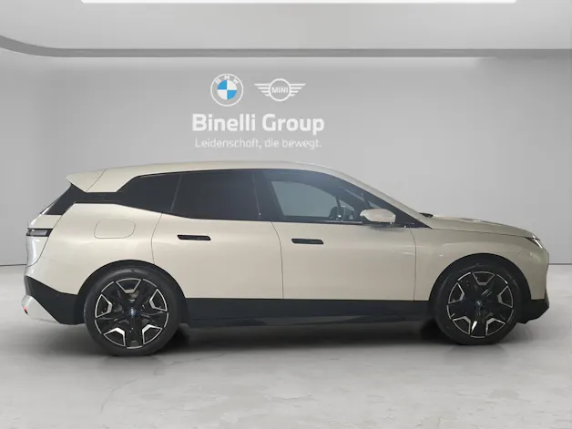 BMW iX xDrive40