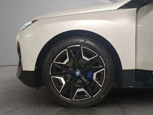 BMW iX xDrive40