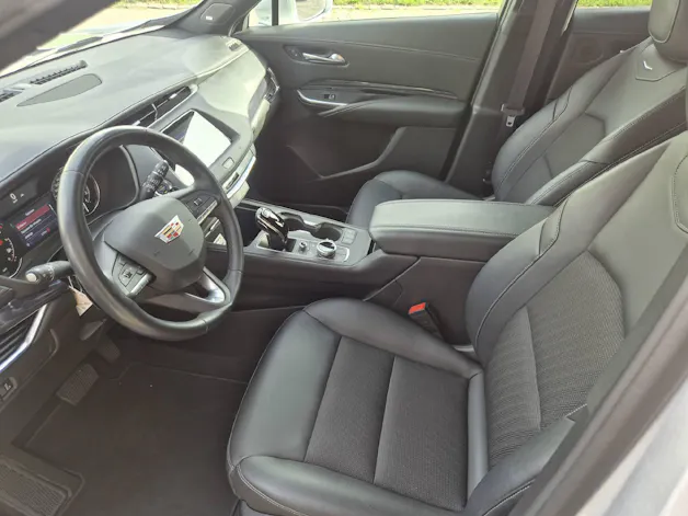 CADILLAC XT4 2.0 TD 174 PS Luxury