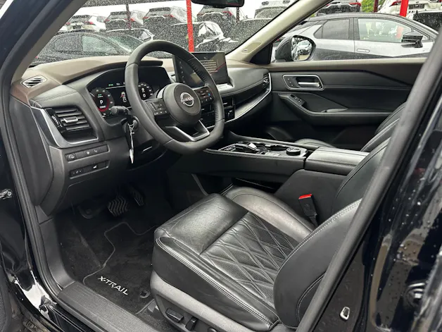 NISSAN X-Trail 1.5 VC-T Tekna+ e-4orce 7P